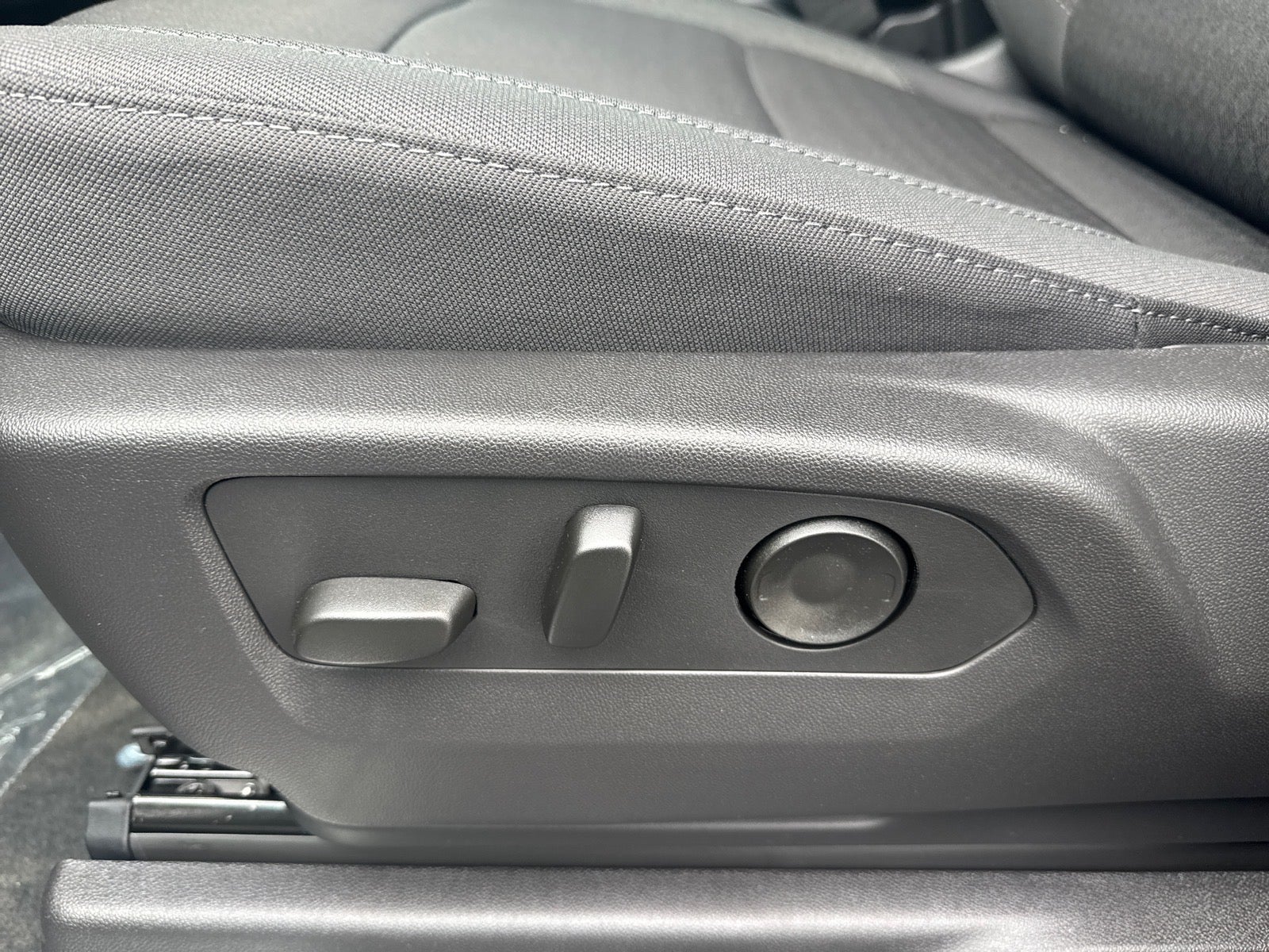 2026 Chevrolet Silverado 1500 LT - Photo 14