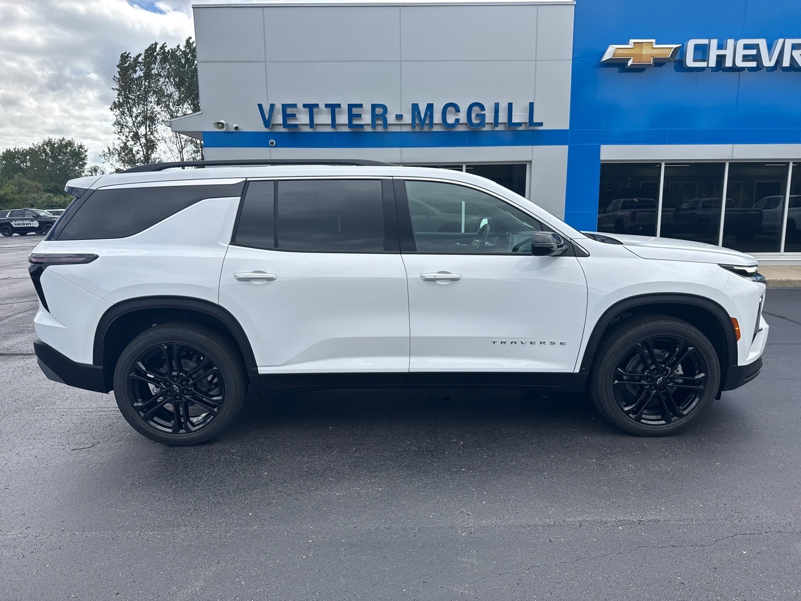 2027 Chevrolet Traverse LT