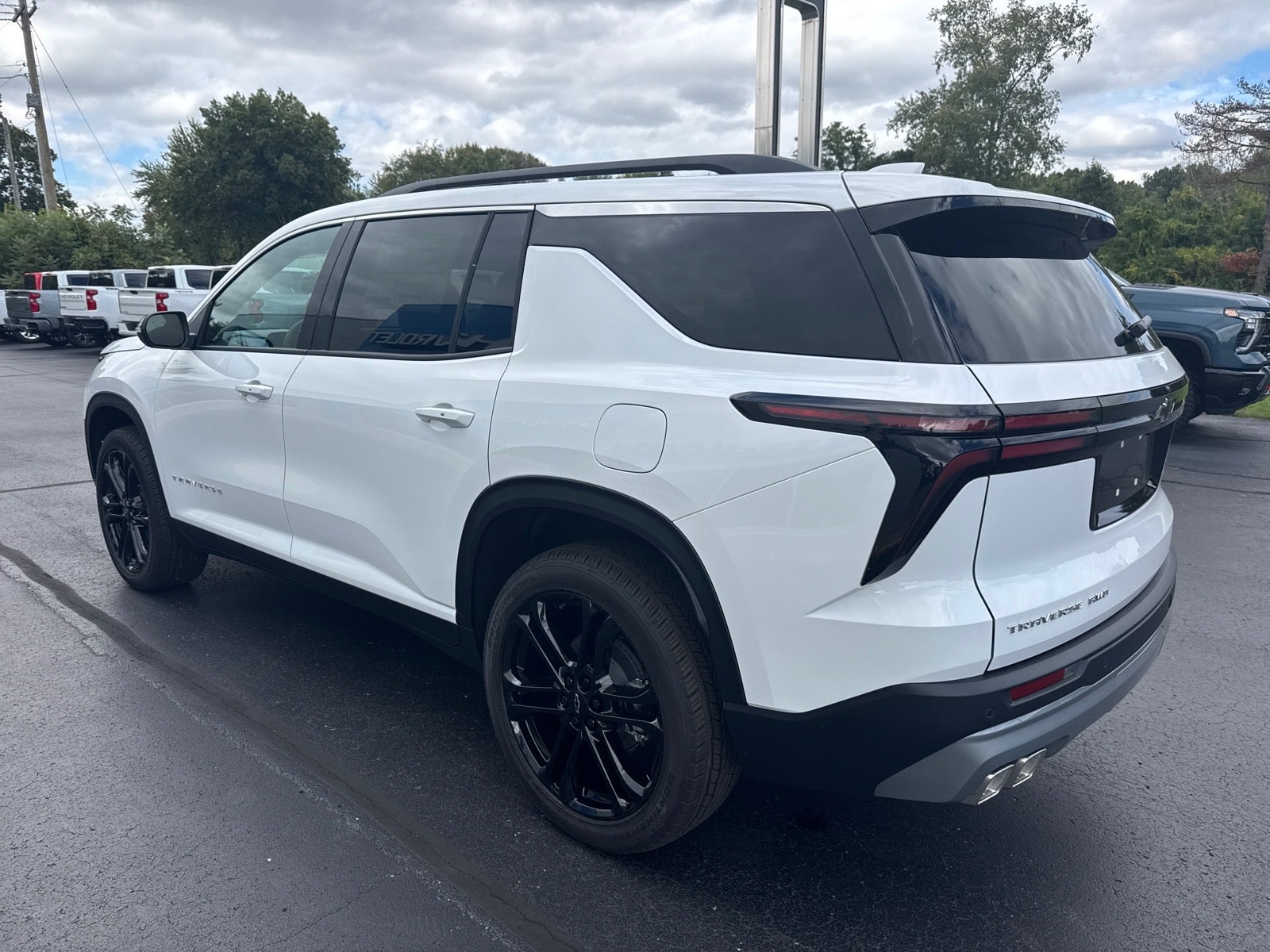 2027 Chevrolet Traverse LT