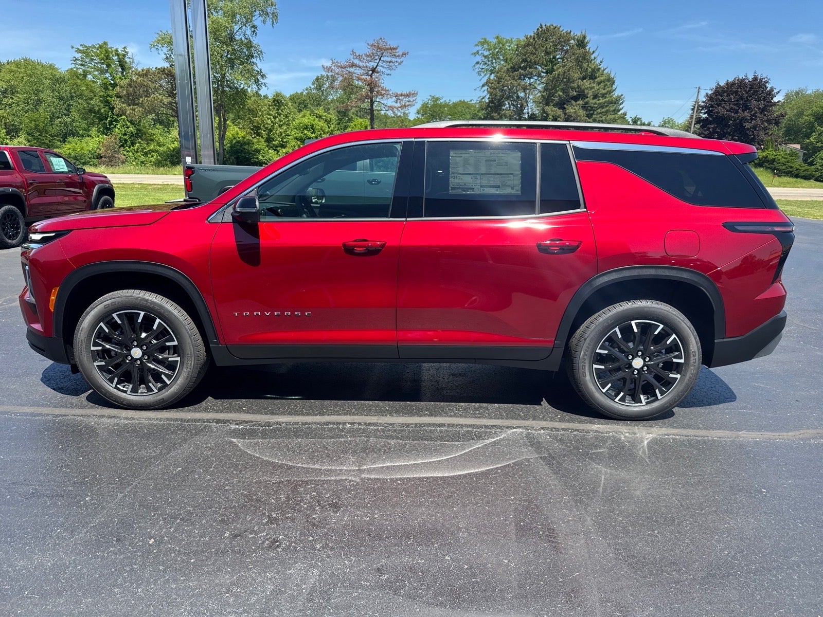 2026 Chevrolet Traverse LT