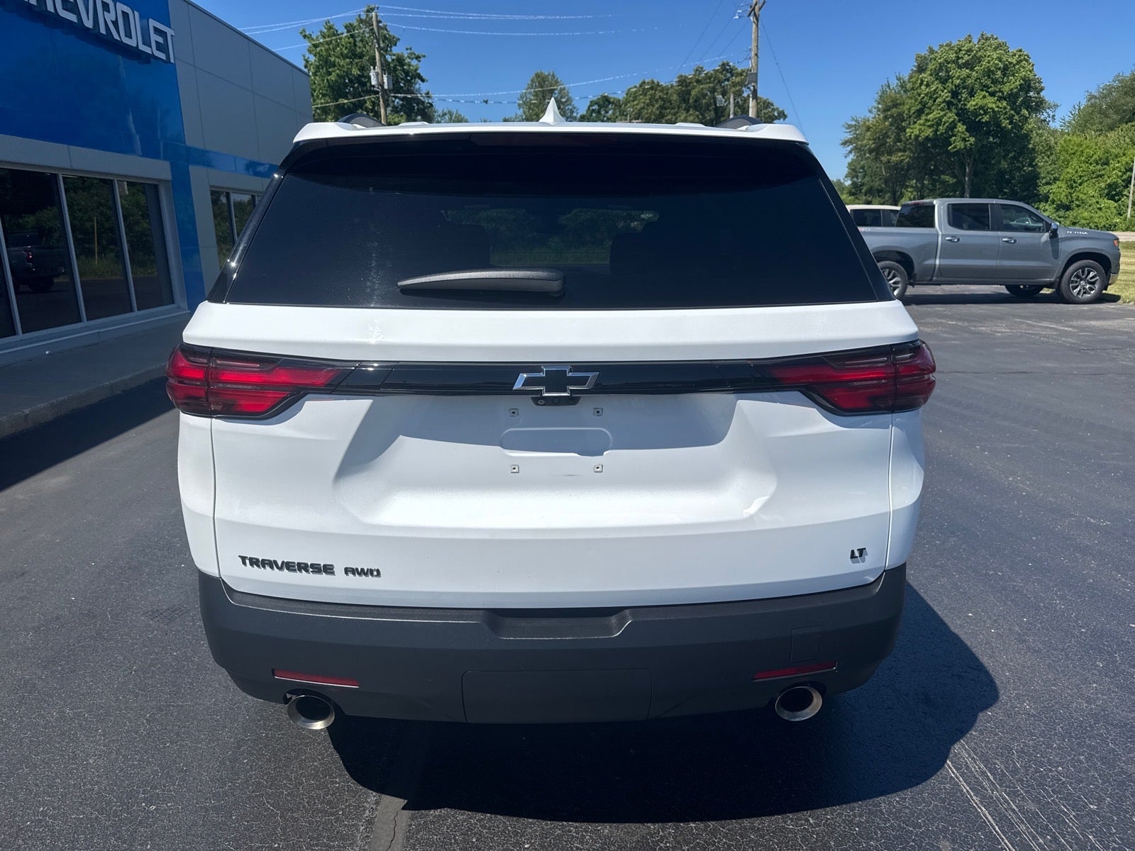 2023 Chevrolet Traverse LT Cloth
