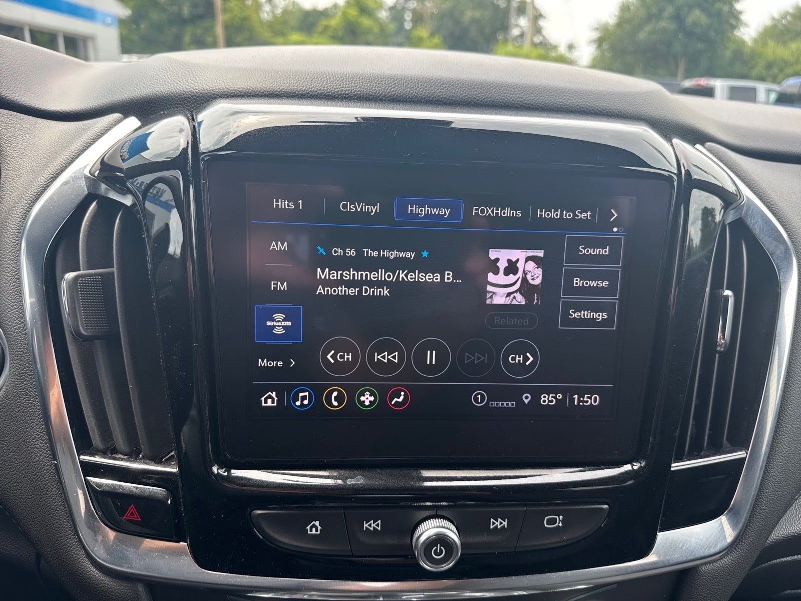 2023 Chevrolet Traverse LT Cloth