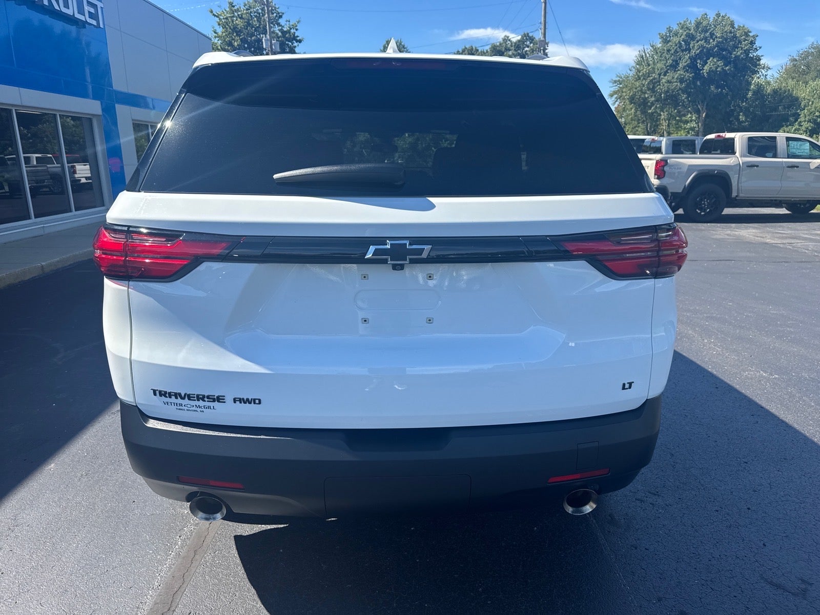 2023 Chevrolet Traverse LT Cloth