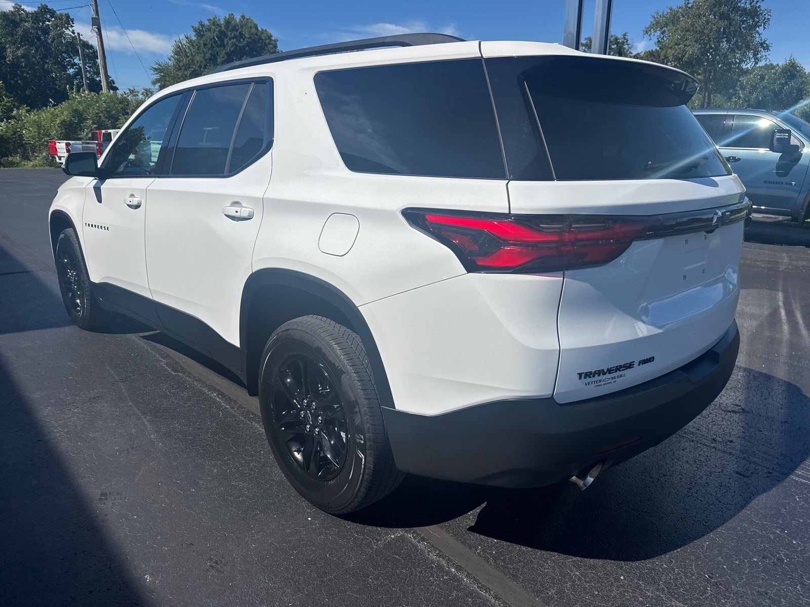 2023 Chevrolet Traverse LT Cloth