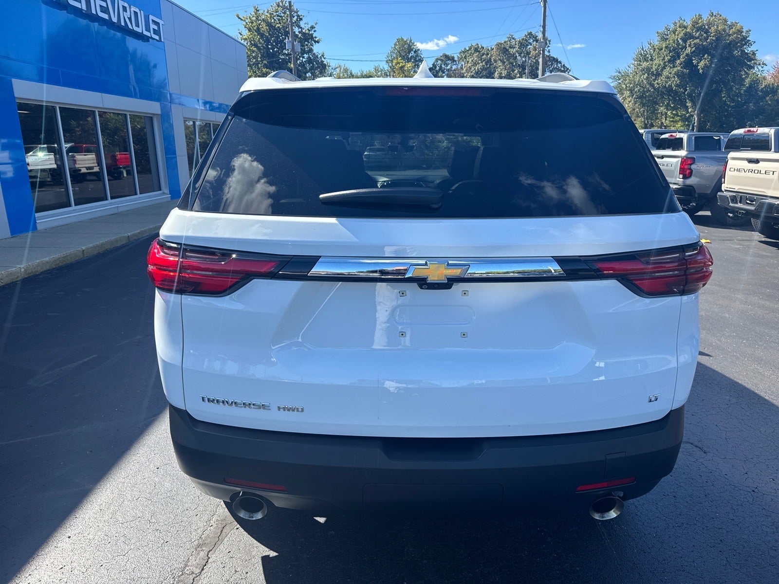2023 Chevrolet Traverse LT Leather