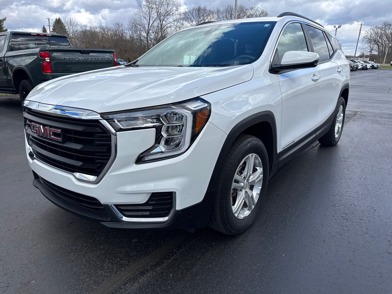 2024 GMC Terrain SLE