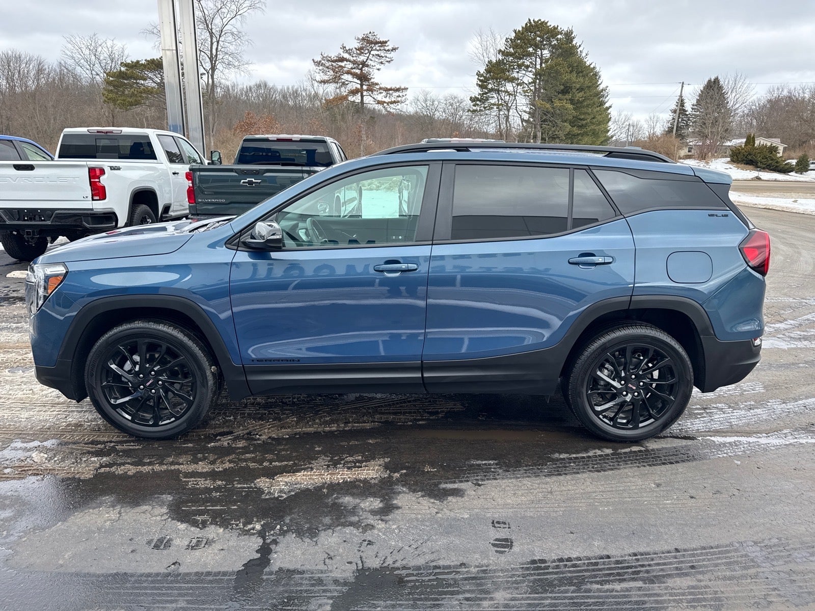 2024 GMC Terrain SLE