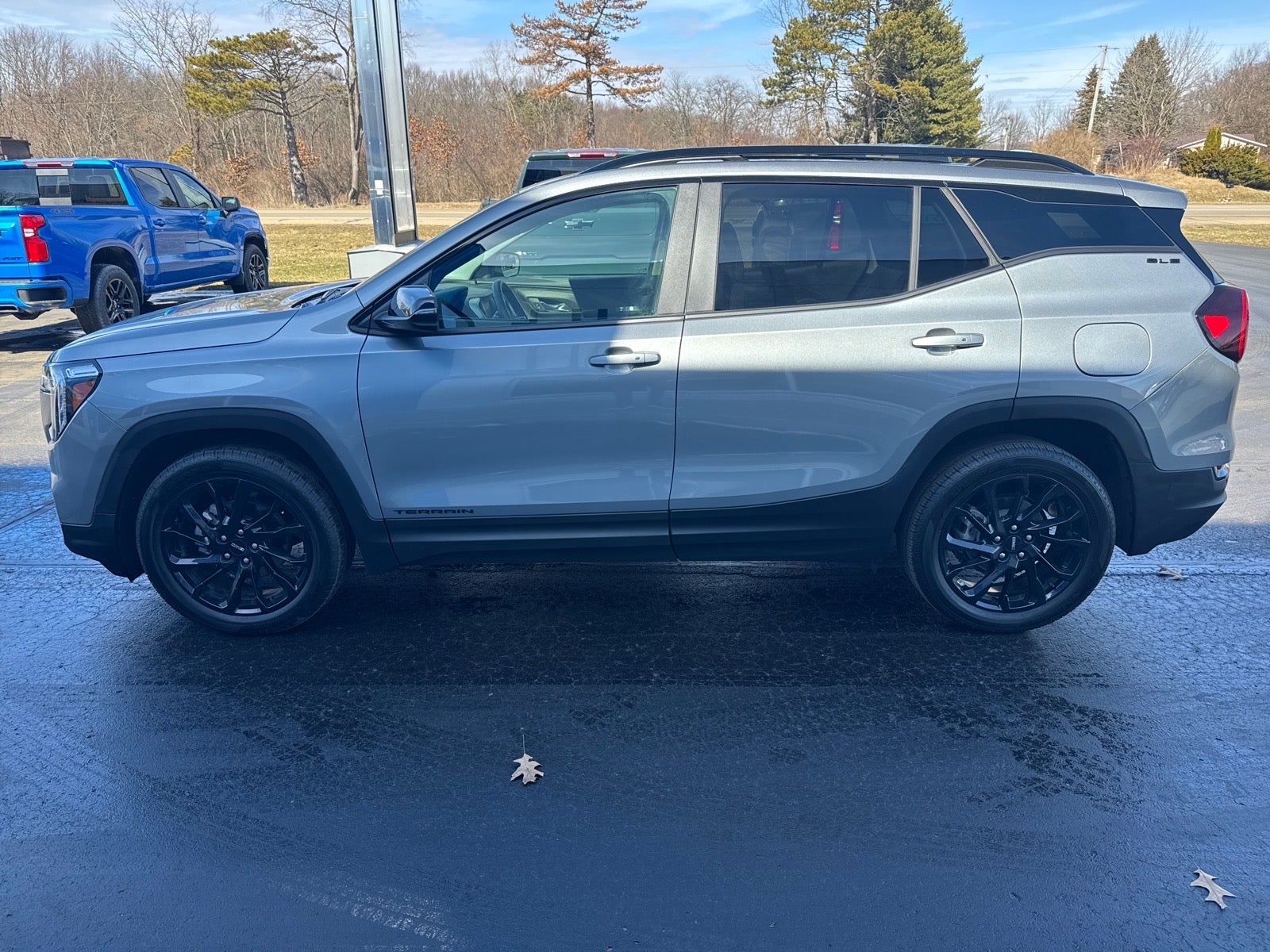 2023 GMC Terrain SLE