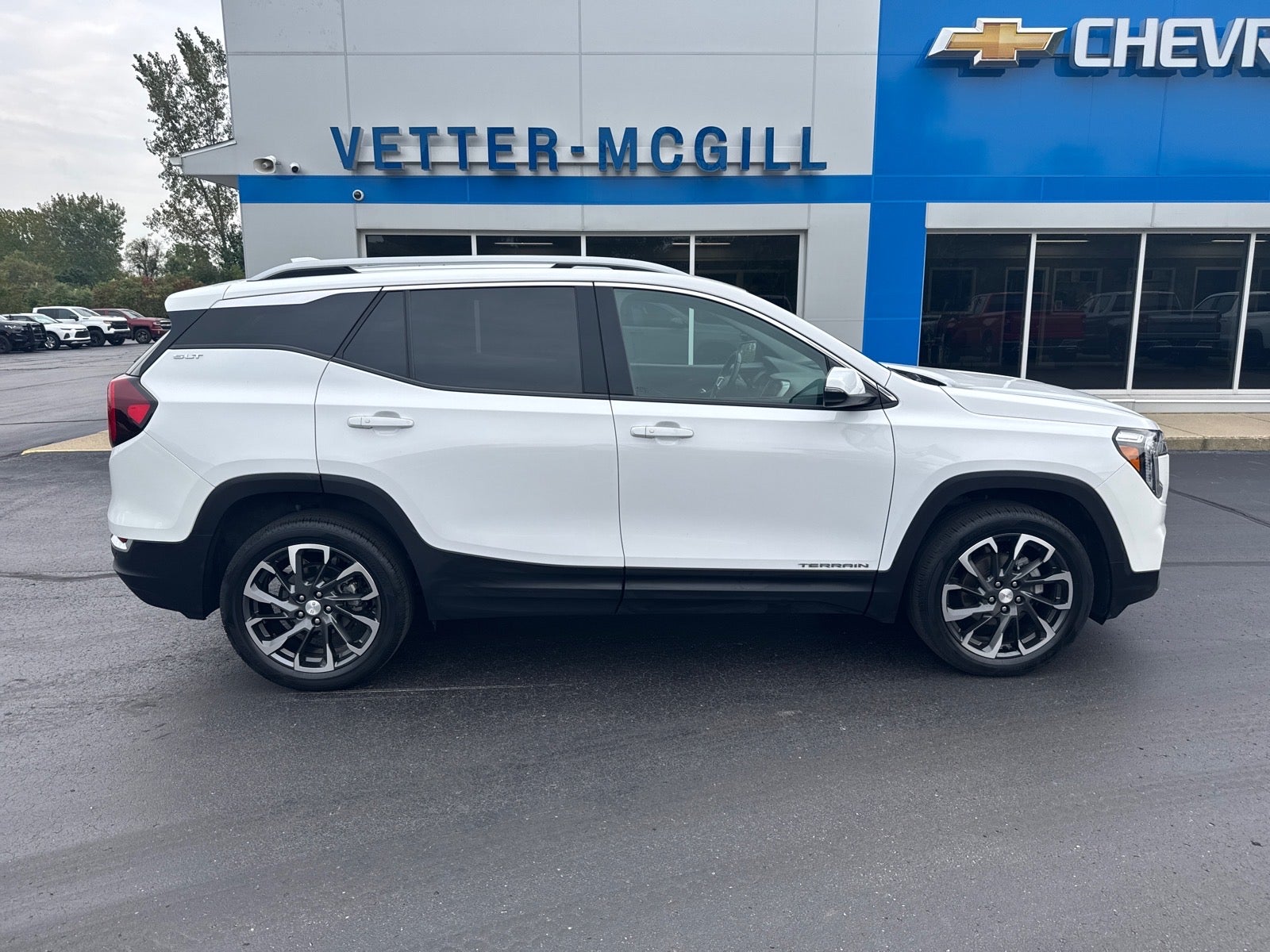 2023 GMC Terrain SLT