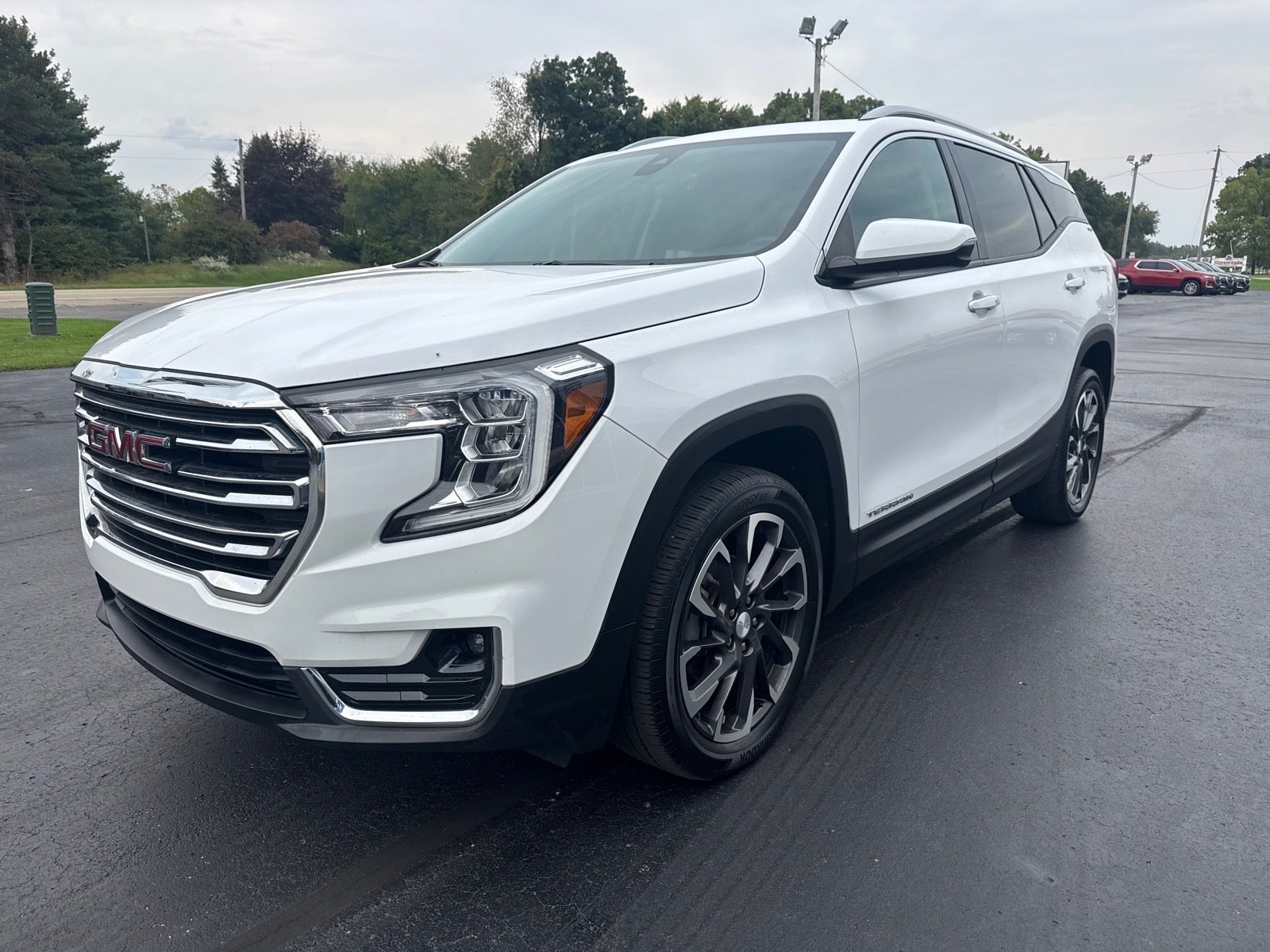 2023 GMC Terrain SLT