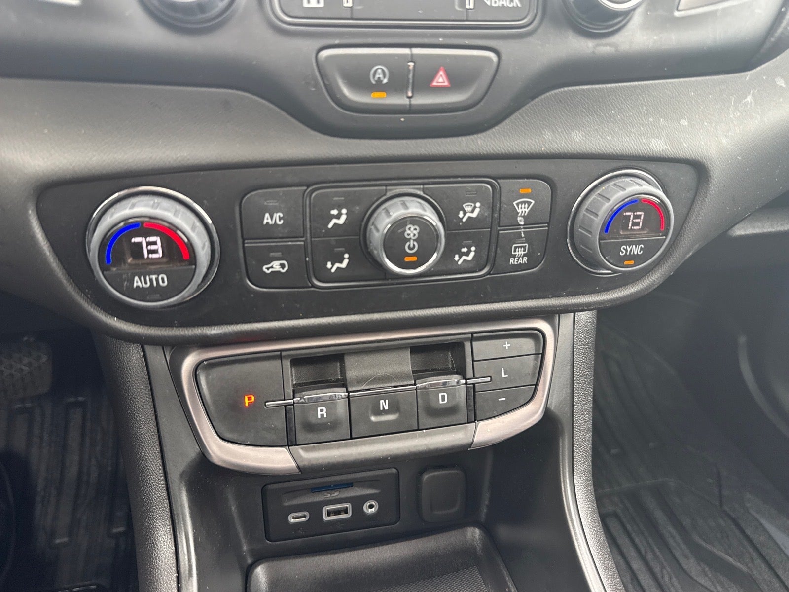 2023 GMC Terrain AT4