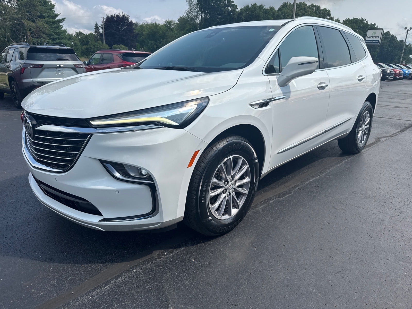 2023 Buick Enclave Essence