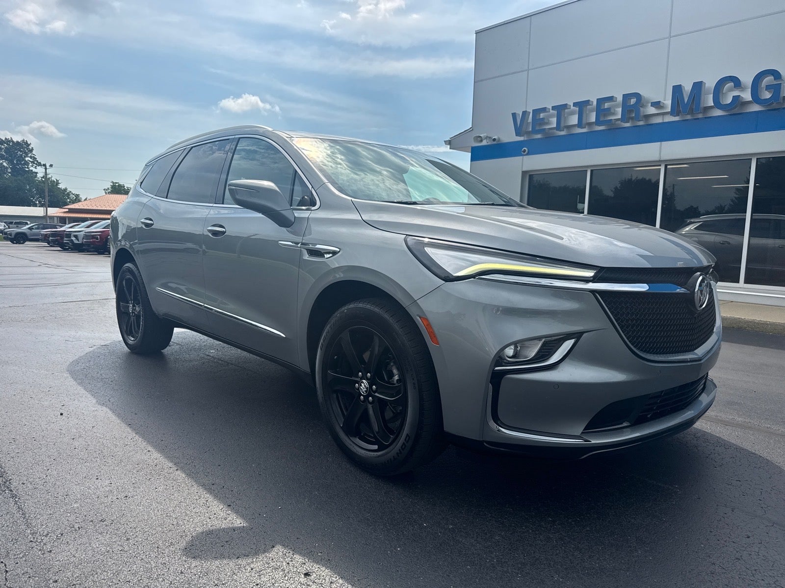 2023 Buick Enclave Essence