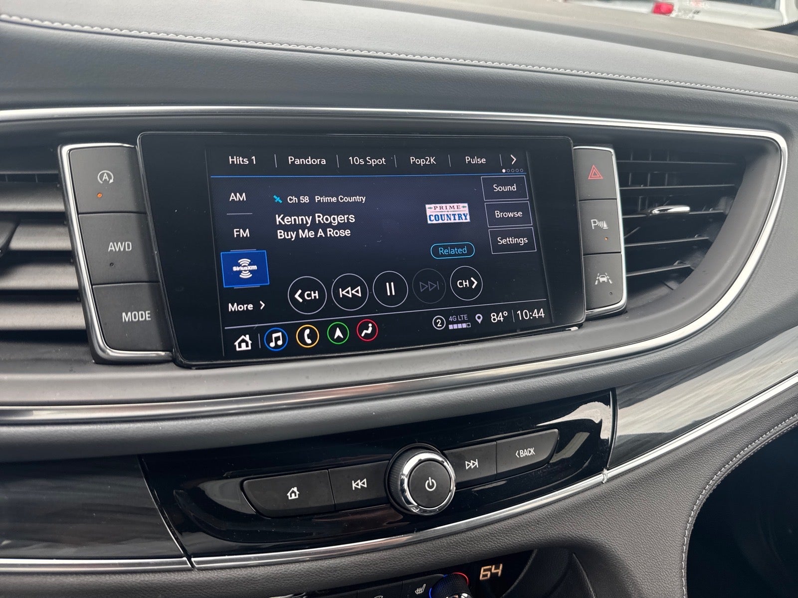 2023 Buick Enclave Essence
