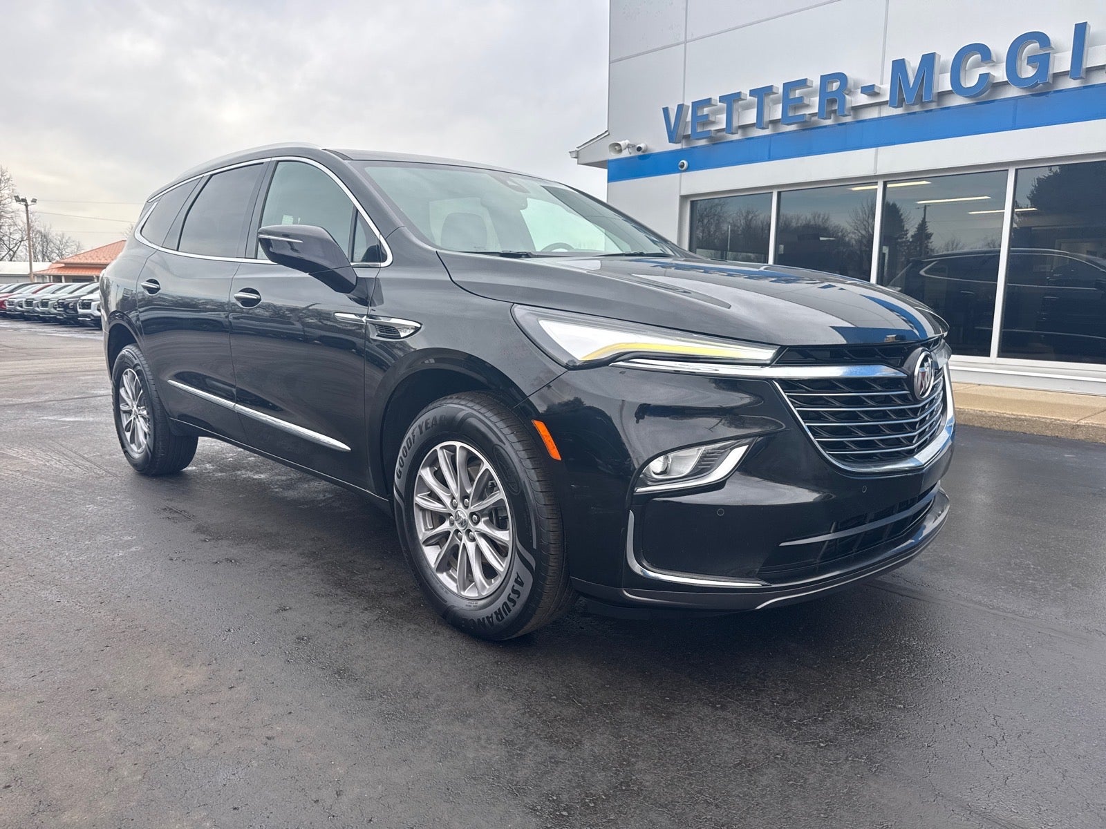 2023 Buick Enclave Essence