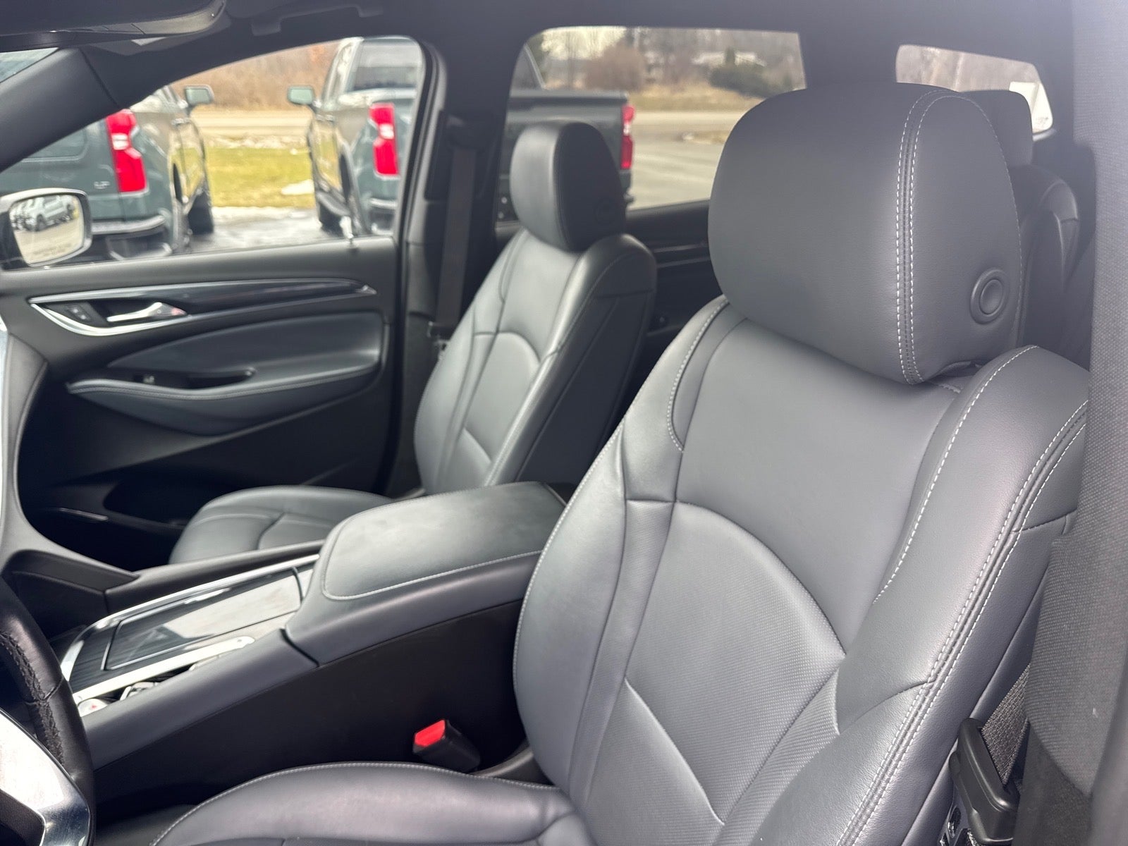 2023 Buick Enclave Essence