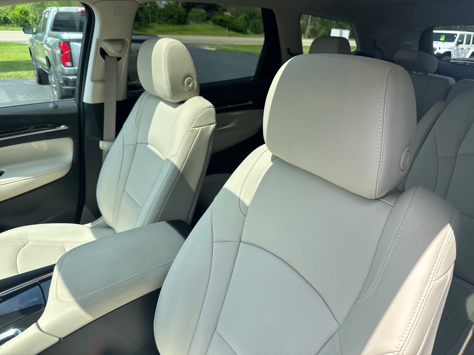 2023 Buick Enclave Premium