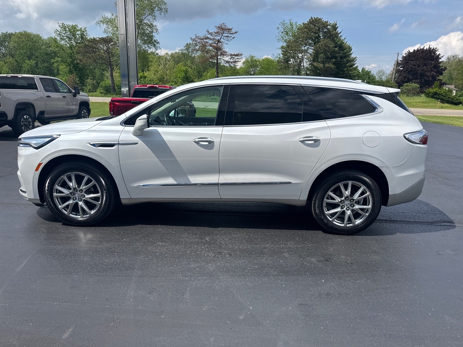 2023 Buick Enclave Premium